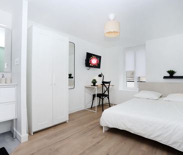 ALEMBERT AT Roommate 5 Bedrooms at Brest - Photo 1
