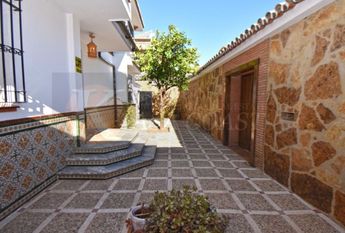 4 room luxury House for rent in Fuengirola, Spain