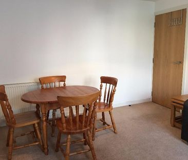 2 bedroom flat to rent - Photo 6