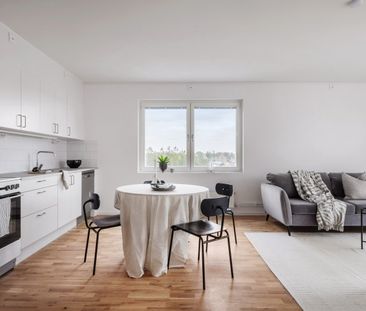 Trollsländevägen, Tumba - Photo 3