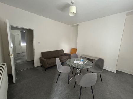 1 Bed Flat, Walker Road, AB11 - Photo 3