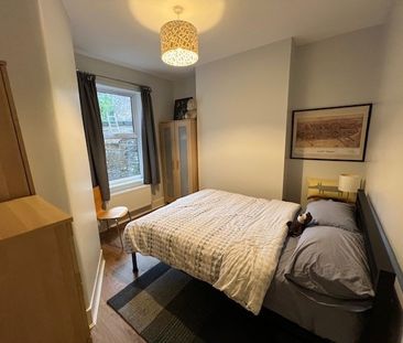 2 Bed Flat, Aldeburgh Street, SE10 - Photo 4