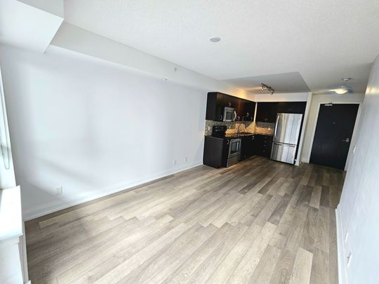 For Lease - 372 Highway 7 East Road Unit# 611, Richmond Hill, Ontario - Photo 1