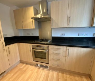 3 bedroom end of terrace house to rent - Photo 4