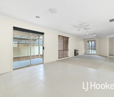 9 Muscari Drive, Pakenham, Vic 3810 - Photo 2