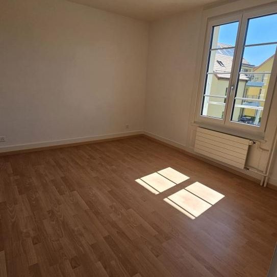 Appartement 4 pièces à Yverdon-les-Bains - Spacieux logement de 4 pièces au 1er étage avec balcon - Photo 1