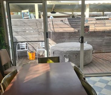 4-bedroom shared house, Cumming st Burwood VIC - Photo 1