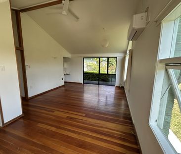 Enjoy the beautiful surrounding from the lounge windows - Queenwood - Photo 6