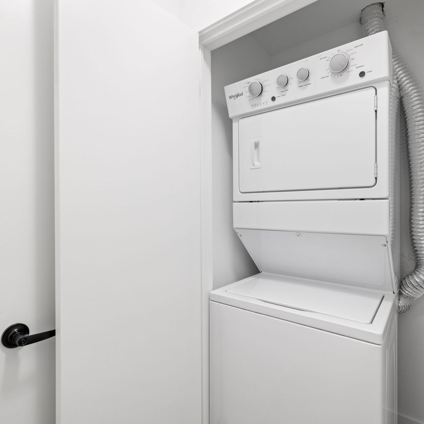 For Lease - 449 Lansdowne Avenue Unit# Laneway, Toronto, Ontario - Photo 1