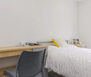 Lucys Court, Lower Holyhead Road - Photo 3