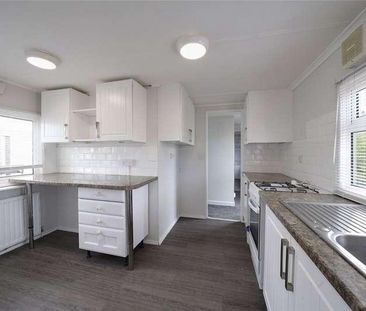 Rozel Court, Beck Row, Bury St. Edmunds, Suffolk, IP28 - Photo 4