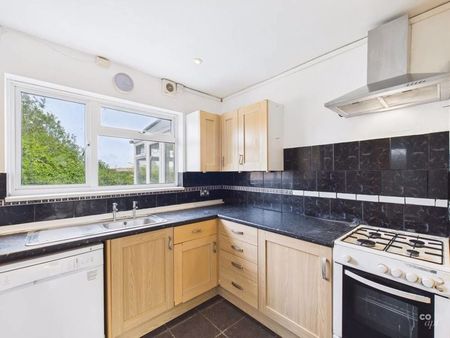 5 Bed Flat, Wolseley Road Coldean, BN1 - Photo 5