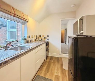 2 bedroom flat to rent - Photo 3