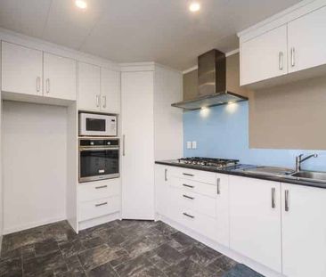 WESTBROOK - 3 BEDROOM - Photo 3