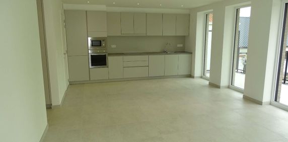 Appartement te huur in Koksijde voor € 1.100 met 2 slaapkamers - Foto 2