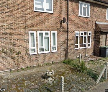 Studio Flat, Playgreen Way, SE6 - Photo 1