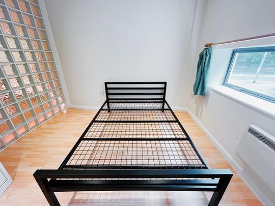 1 bedroom Flat To Let - Photo 1