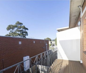 8/1A Gilbertson Street, Essendon. - Photo 6