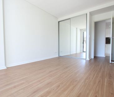 WALKING DISTANCE TO ALL AMENITIES - Photo 4