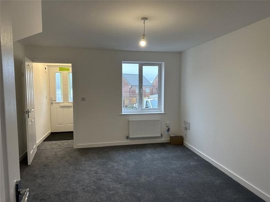 3 bedroom semi-detached house to rent - Photo 1