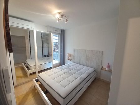 AIX LA DURANNE BEAU T2 MEUBLE AVEC TERRASSE ET BOX, - Photo 2