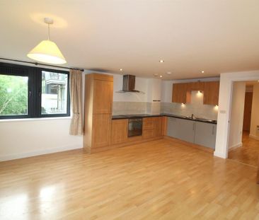 2 bedroom apartment to rent - Photo 6