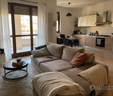 BUSTO ARSIZIO–BILOCALE CON BALCONE E POSTO AUTO - Photo 1