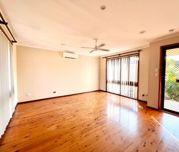 Neat and Tidy Villa in Great Location! - Photo 3