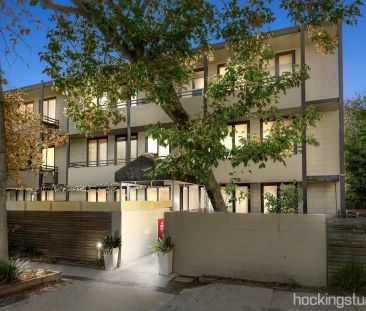 Conveniently located & Generously sized 1 bedroom - Photo 2