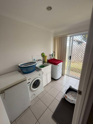 52 Breeze Drive, Bargara QLD 4670 - House For Rent - $650 | Domain - Photo 2