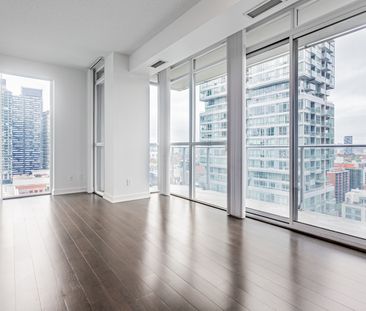 126 Simcoe St #2104 - Photo 4