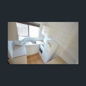 2 Bedroom Unit for Rent - Photo 2