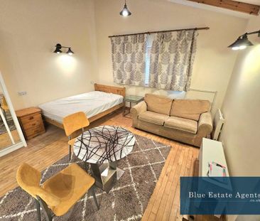 Studio to rent - Photo 1