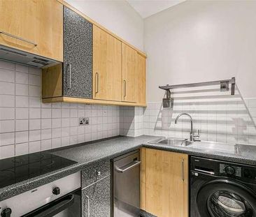 Regents Court, Sopwith Way, Kingston Upon Thames, KT2 - Photo 6