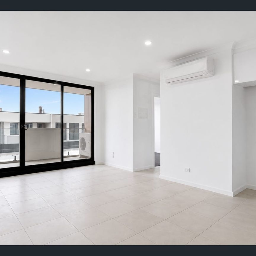 Your Perfect 1-Bedroom Retreat in Craigieburn! - Photo 1