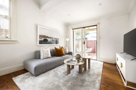 A Picturesque 1880s Cottage On The Park Fringe - Photo 4