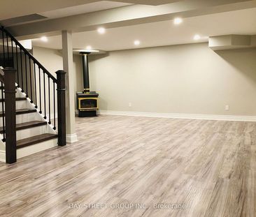 For Lease - 892 Glenwood Avenue, Burlington, Ontario - Photo 1