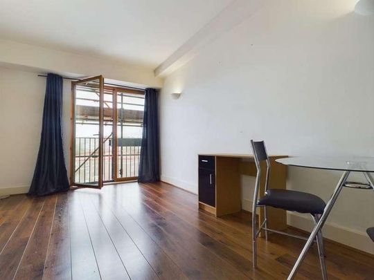 Brighton Belle, Stroudley Road, BN1 - Photo 1