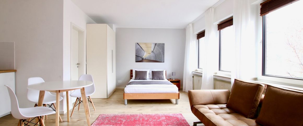 Hochwertige Balkonwohnung - am Barbarossaplatz - Photo 1