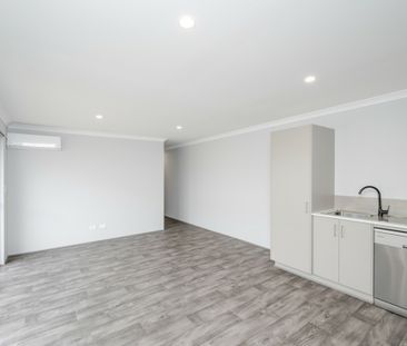 Dual key living - 2 Bed - 1 Bath - Photo 5