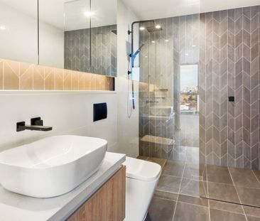 Luxury Living - Highly sought after Apartment on the Gold Coast! - Photo 5