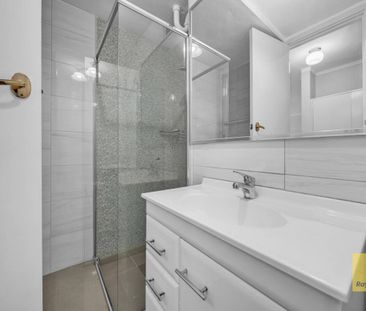 Stunning River & City Views in a Secure South Perth Location - Photo 3