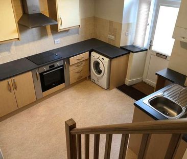 High Street, Corsham, SN13 - Photo 3