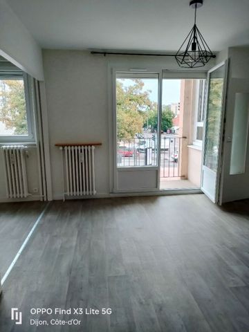 Appartement 4 pièces à louer - Photo 2