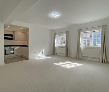 2 bedroom maisonette to rent - Photo 5