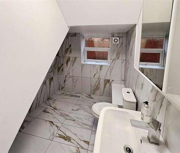 Cowbridge Road East, Cardiff, CF5 - Photo 2