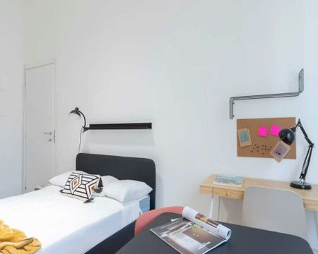 Viale Carlo Espinasse, Milan, Lombardy 20156 - Photo 3