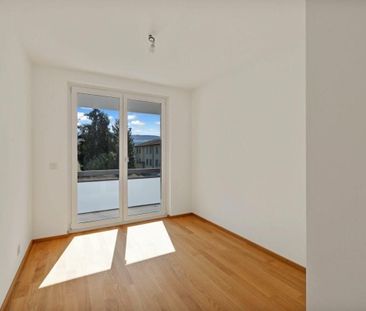 Completely renovated 6 1/2-room terraced single-family house in a p... - Photo 4