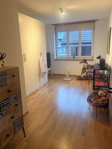 Schöne Wohnung nahe Dorfzentrum - Photo 3