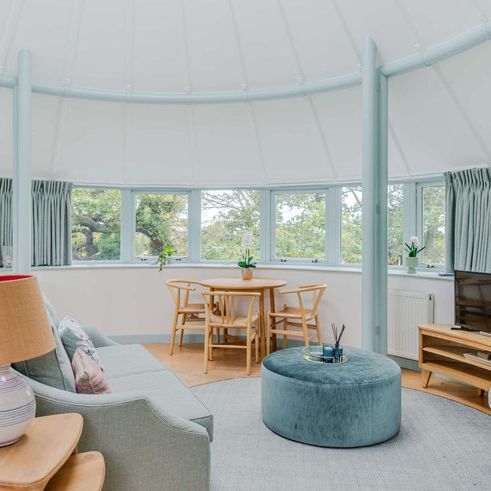 Easter Dalmeny - Photo 1